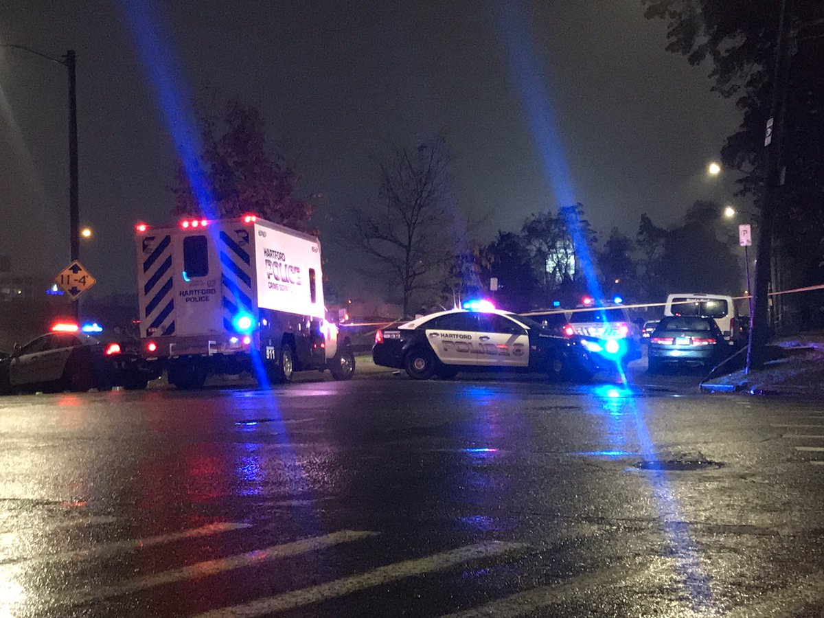 The HartfordPolice Crime Scene Division van just got here. Spring St. will remain closed until further notice as officers investigate a deadly shooting Hartford