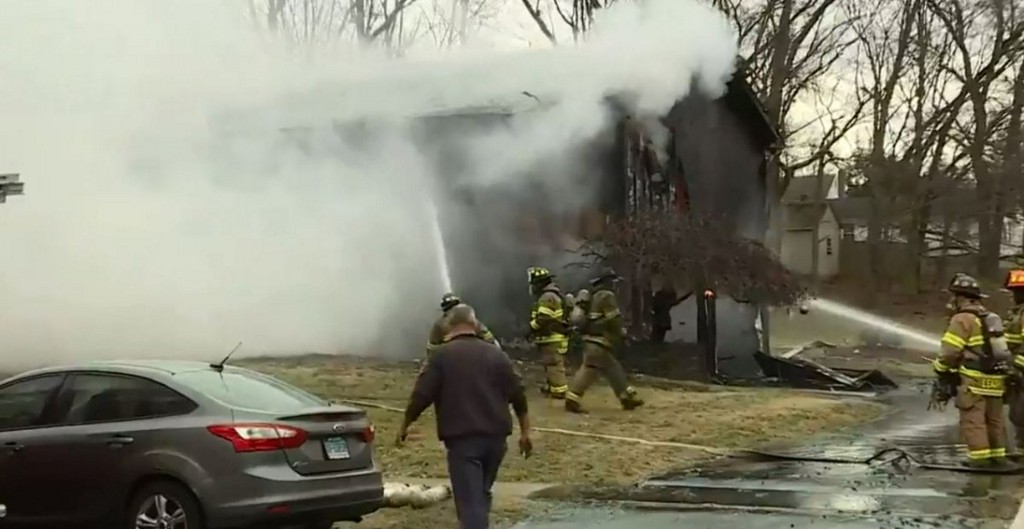 Family of 5 displaced, firefighter injured after 2-alarm fire in East Hartford