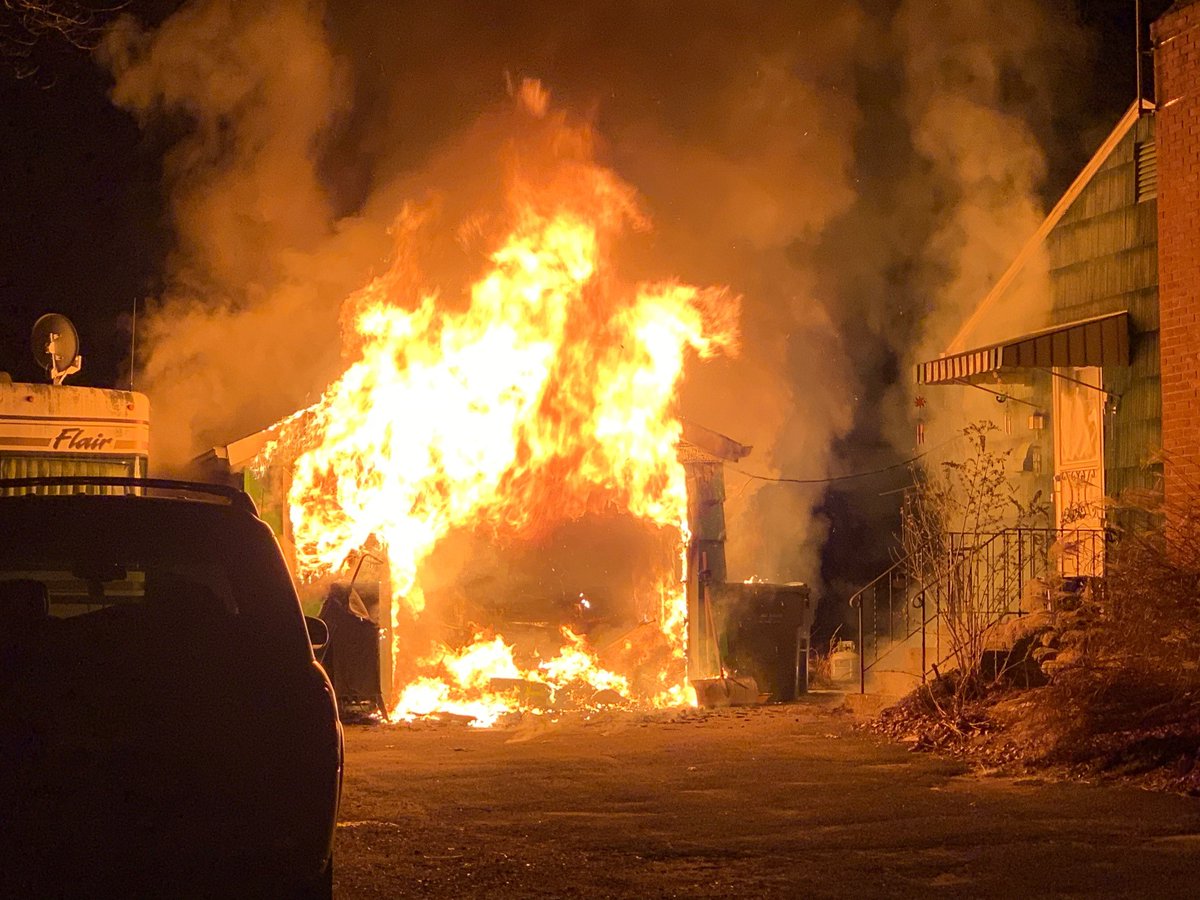 Firefighters respond to fully-involved garage fire on Wonx Spring Road in Southington
