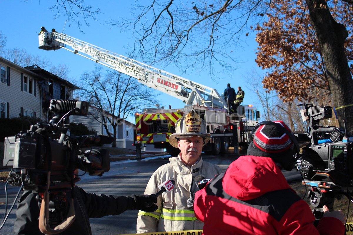 Yesterday, the @HamdenFireDept responded for a reported appliance fire in the 1 block of Savoy St. First arriving companies found heavy fire showing. A 2nd alarm was quickly issued. Companies operated for around an hour knocking down the fire @hfdcar1  @ctfirephoto